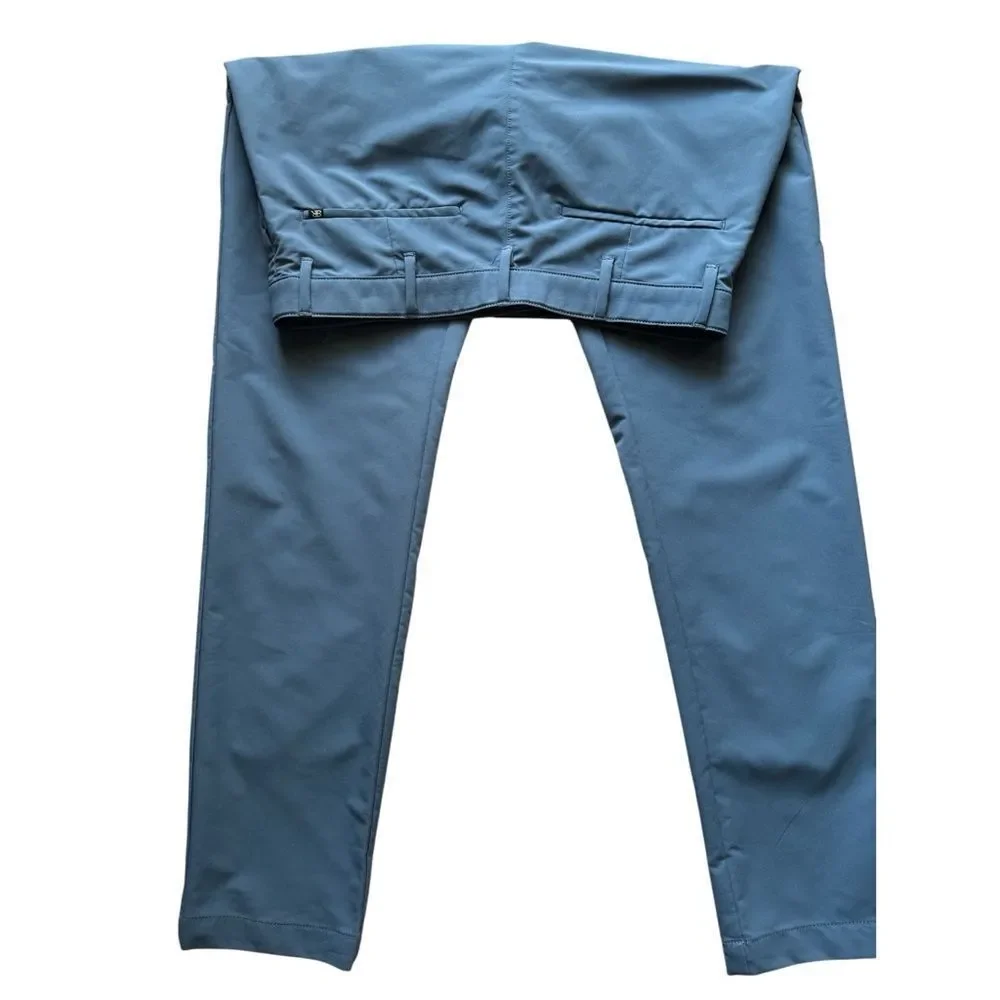 Men's Banana Republic Blue Performance Commuter Pants. Lightweight. Functional
